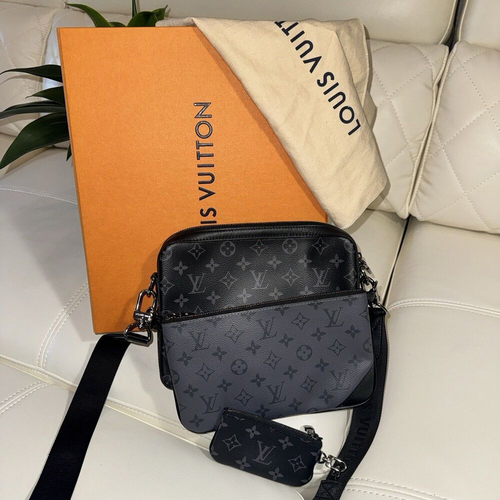 Louis Vuitton Trio Messenger Monogram Eclipse Reverse Gray
